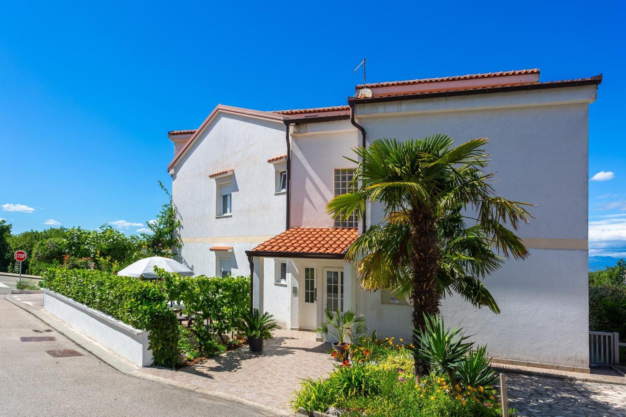 Apartments By The Sea Njivice, Krk - 5296 Exterior photo